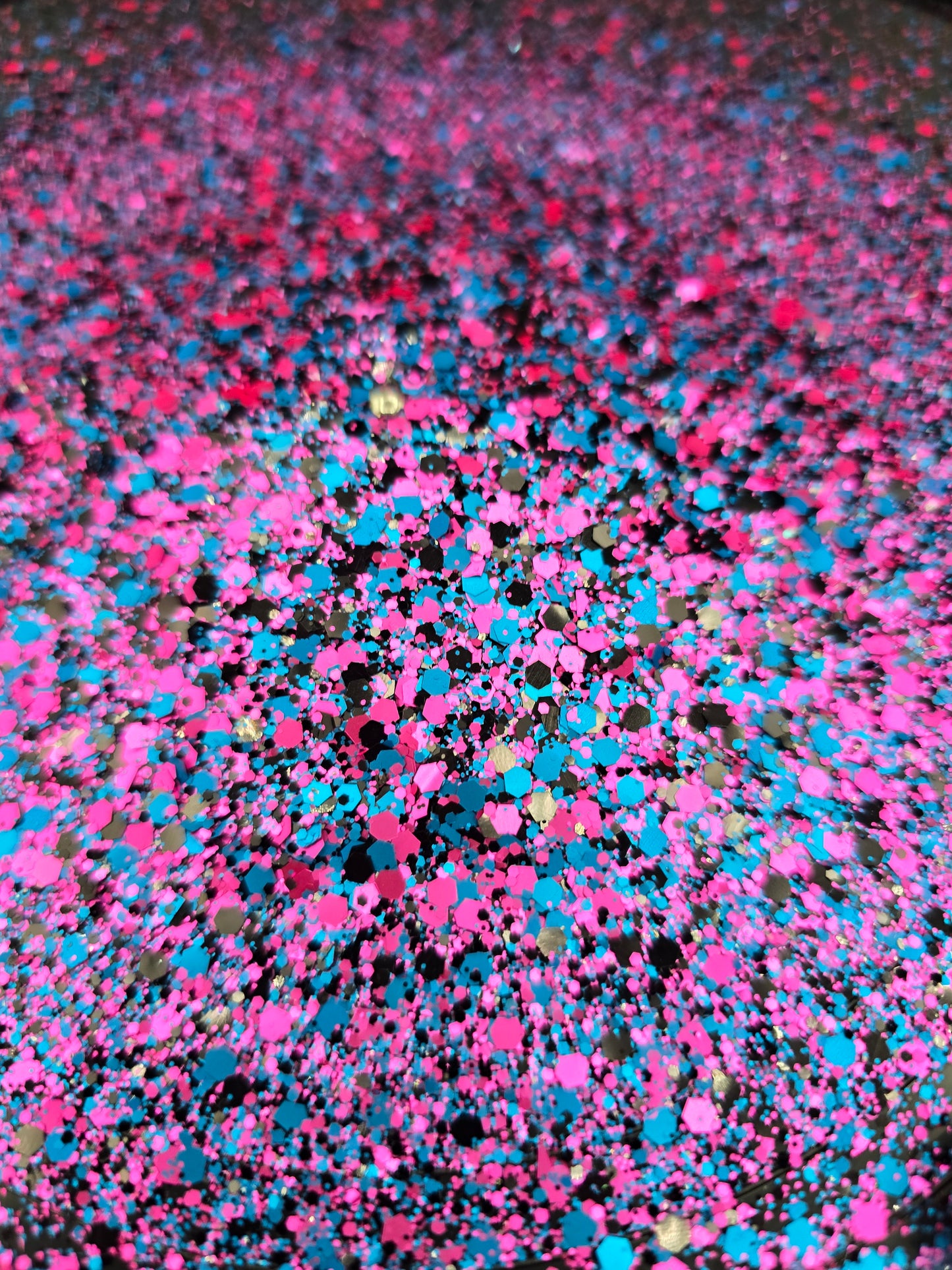 ‘SCISSORS’. Signature Mix