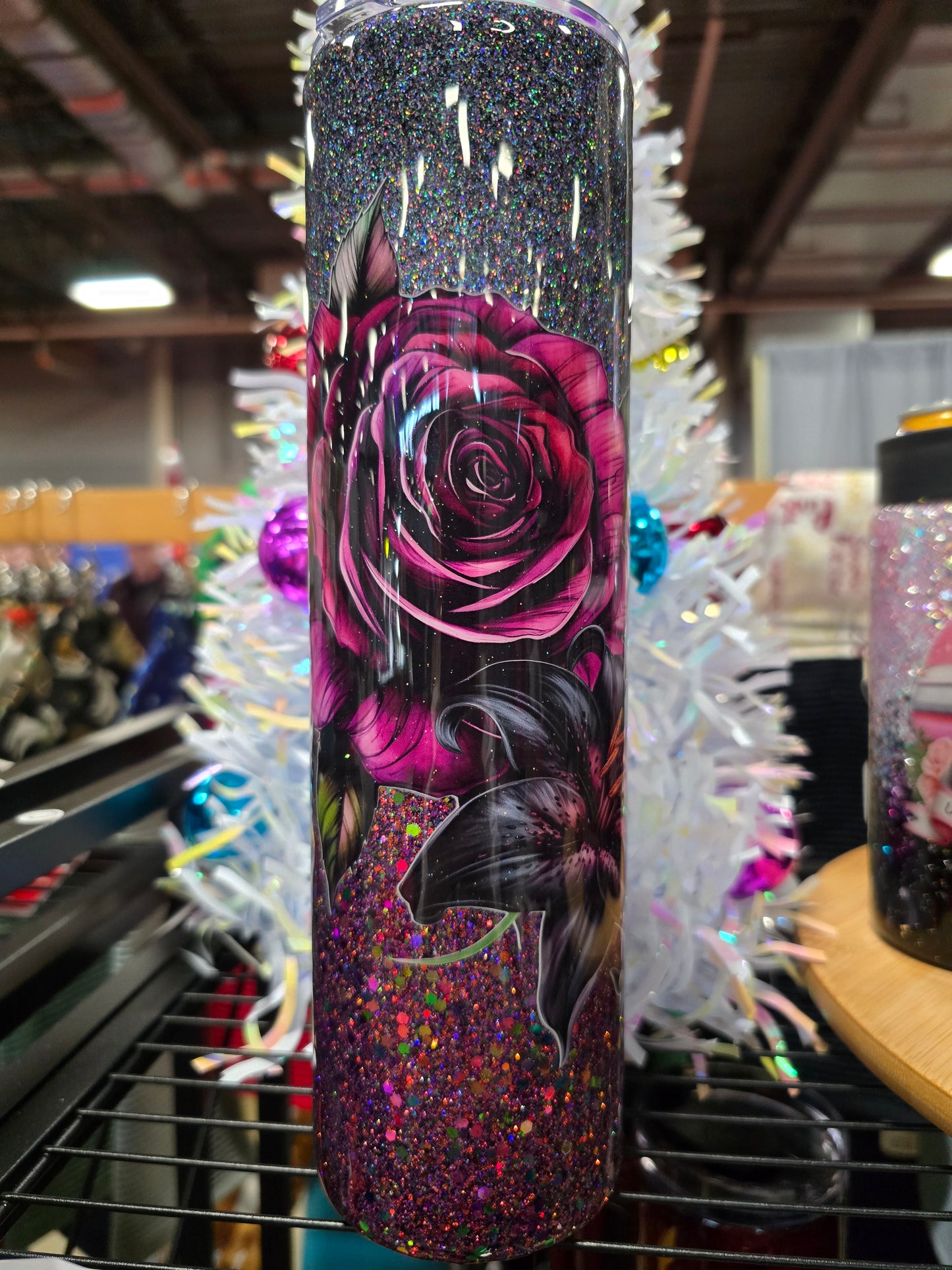 #72 32oz Maroon Ombré Floral Tipsy