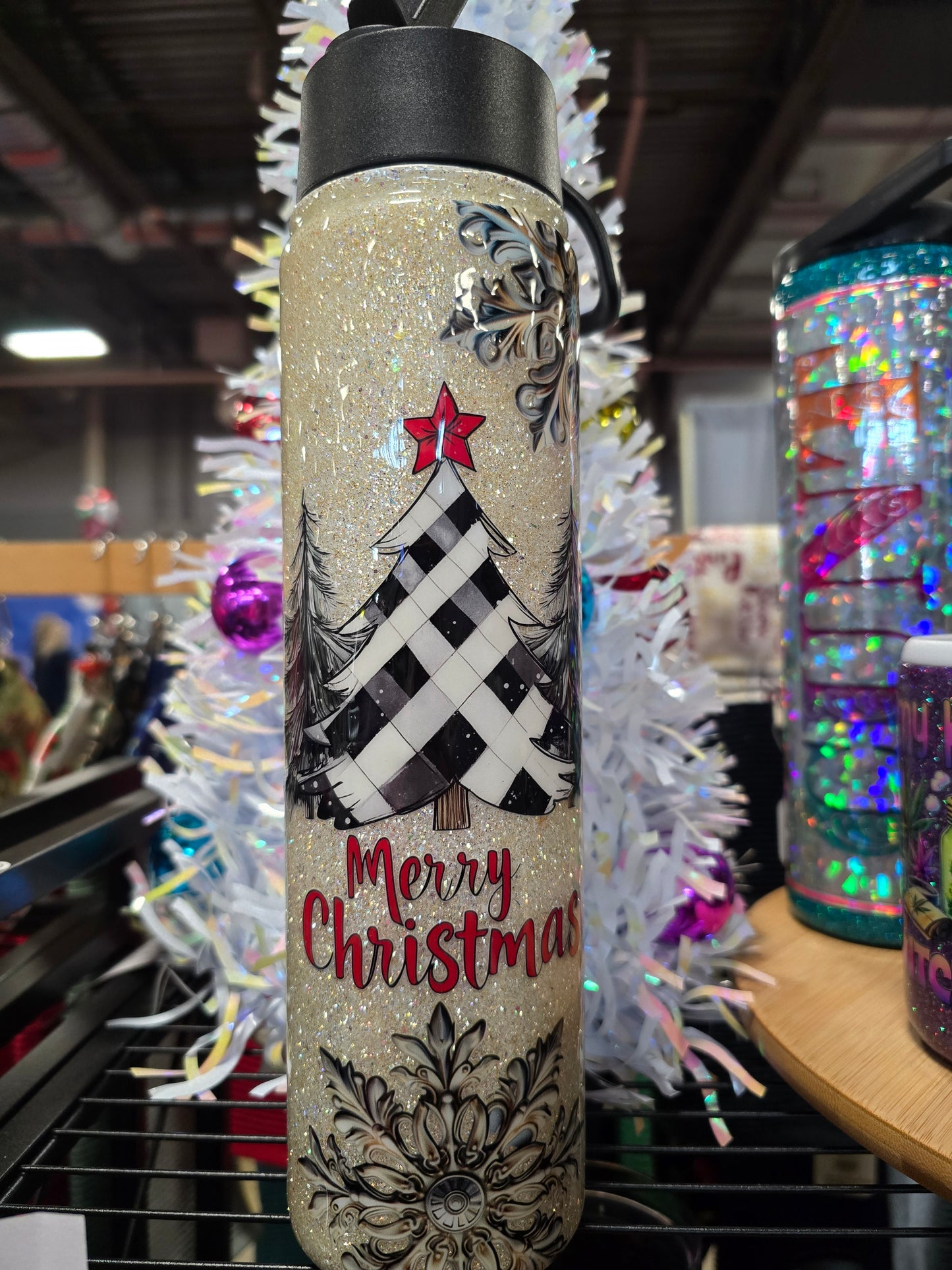 #28 25oz hydro black white Christmas