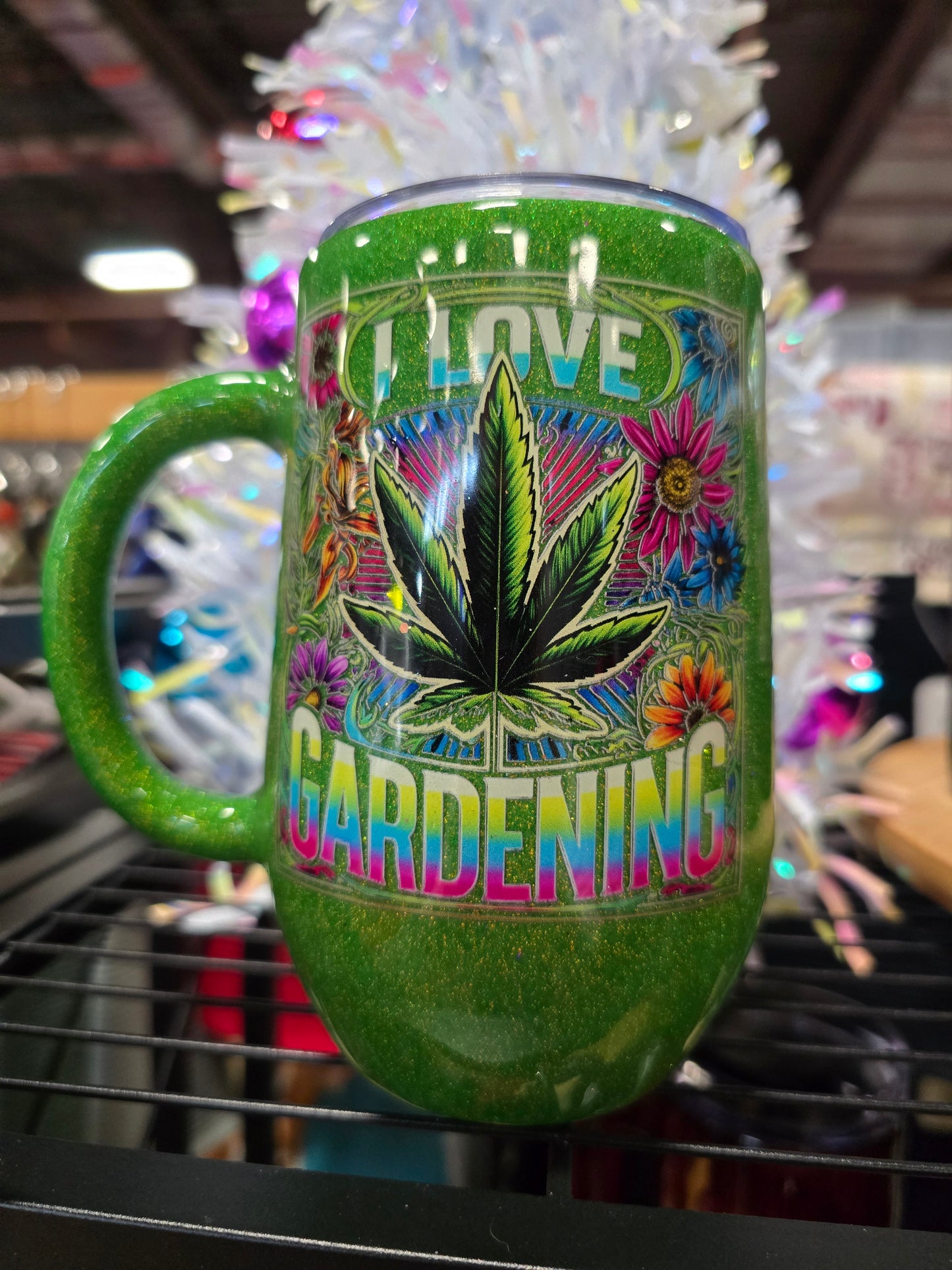 #66 16oz I Love Gardening Mug