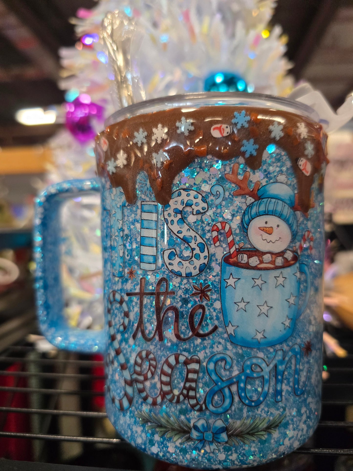 #39 10oz Tis the Season blue coca drip mug