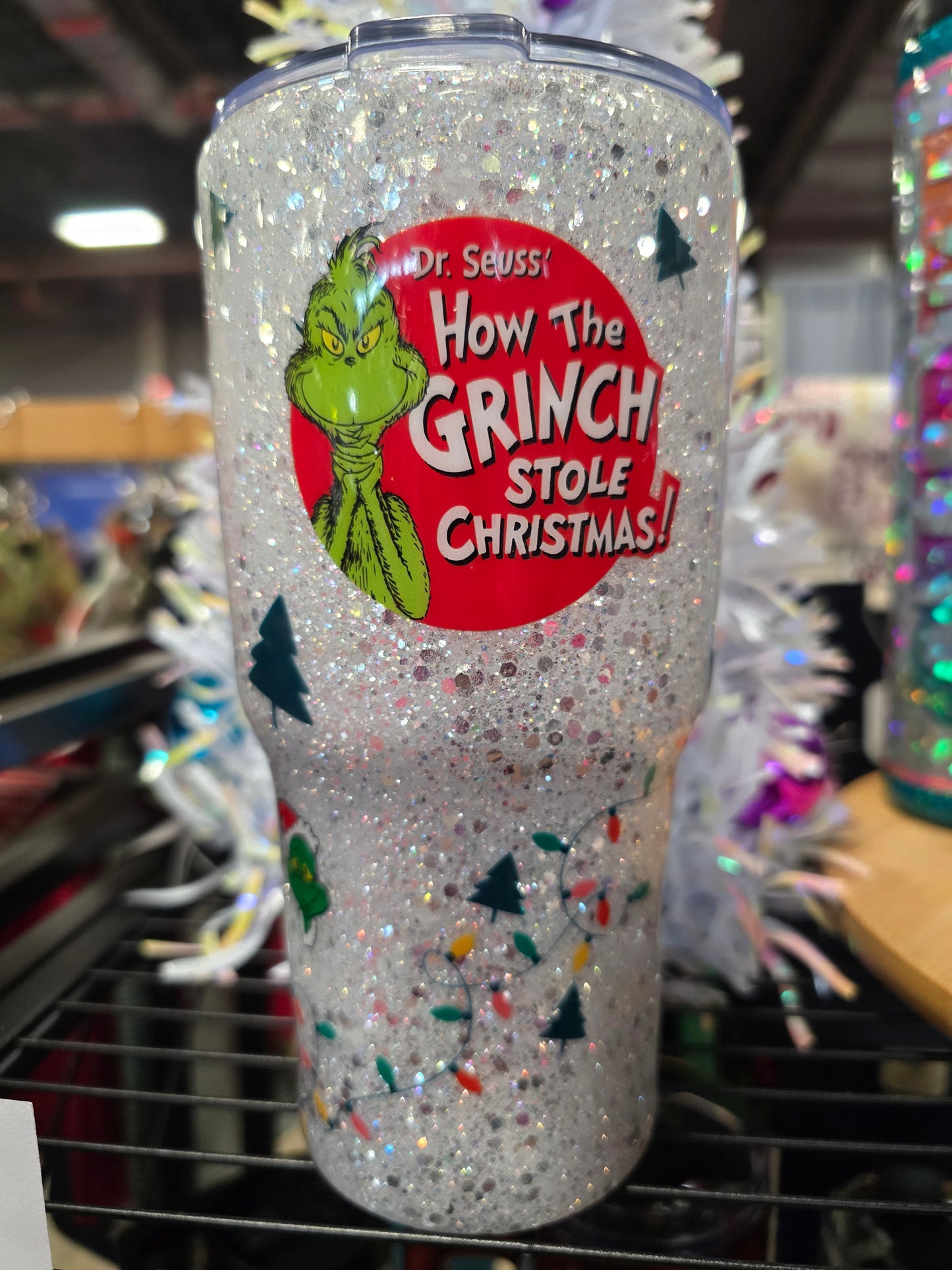 #35 30oz Twist White Grinch