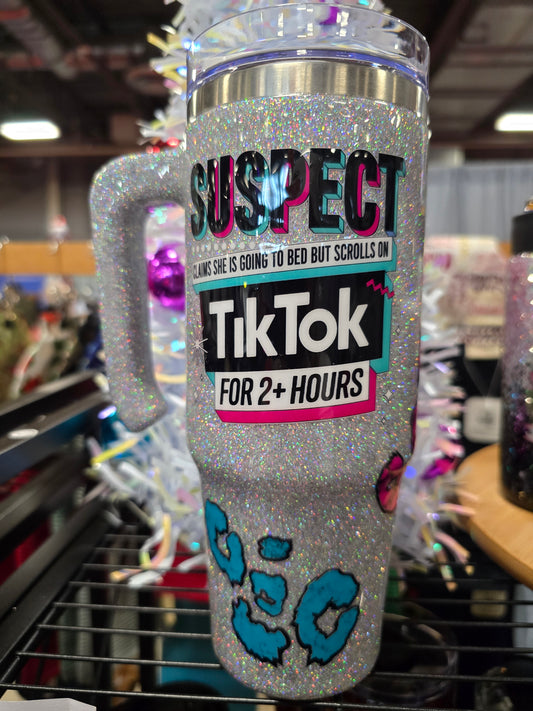 #26 30oz Handle Tiktok suspect